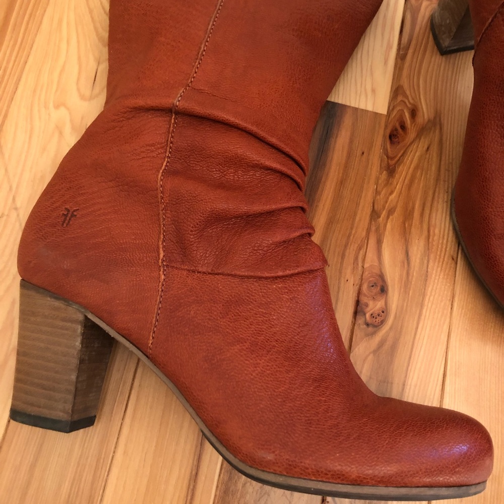 Frye  Nora 11L leather heeled boots.